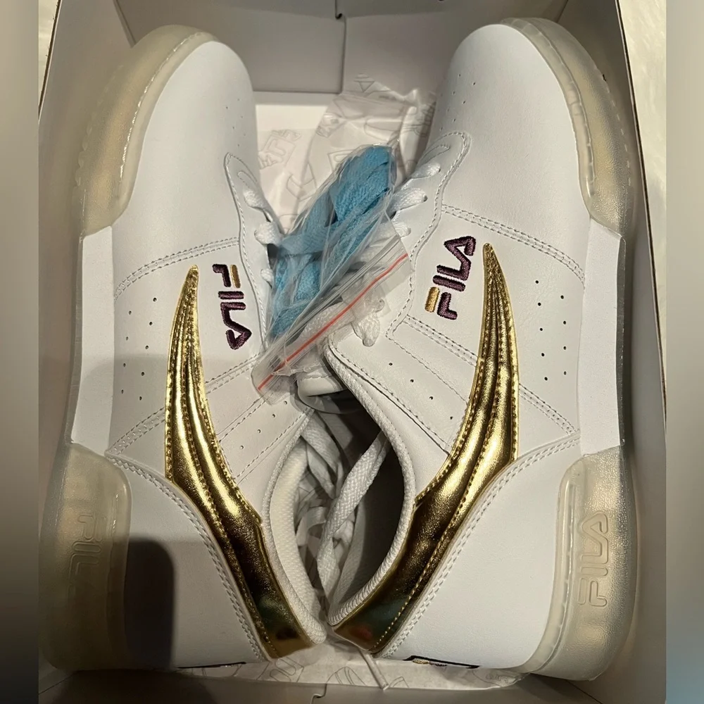 Fila X WWE Sasha Banks Sneakers - Picture 1 of 5